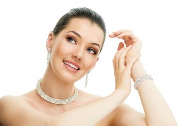 �˿��Ʒ��Ƽ�����Ƶ��113��������Ա��ƽ����н11�� ��˽��3.8��...